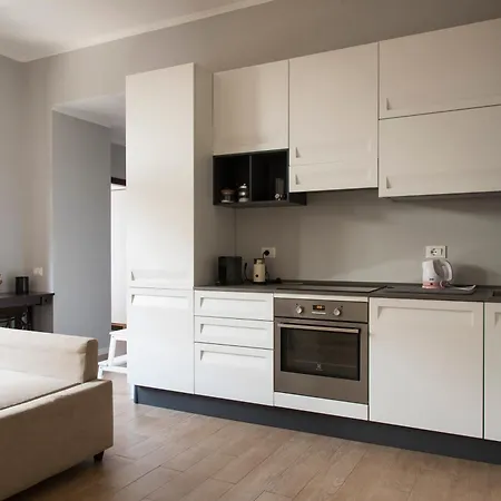 Youhosty - De Angeli Apartment Milan