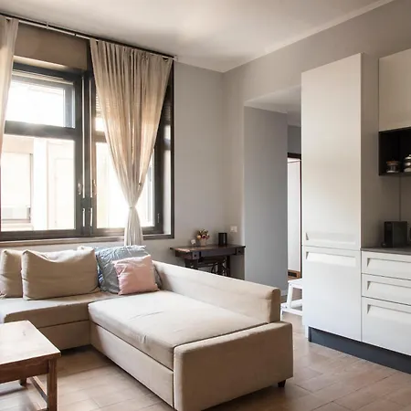 Youhosty - De Angeli Apartment *
